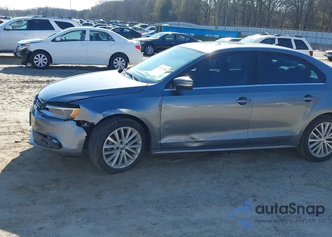 2014 Volkswagen Jetta 2.0L Tdi from USA, damaged, VIN 3VWLL7AJ8EM391596